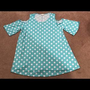 Women’s plus size shirt